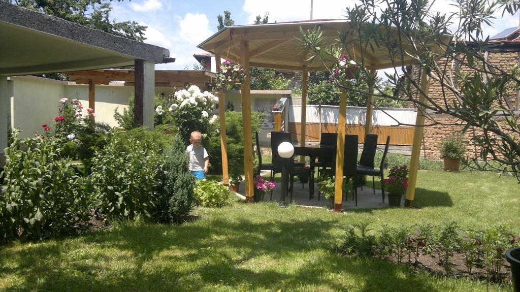 Kyurkchievi Guest House Sapareva Banya Exterior photo